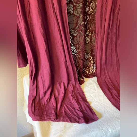 ❌NWT Arianna by Howard's Lace Back Plum Cardigan Size L/XL - Picture 4 of 6